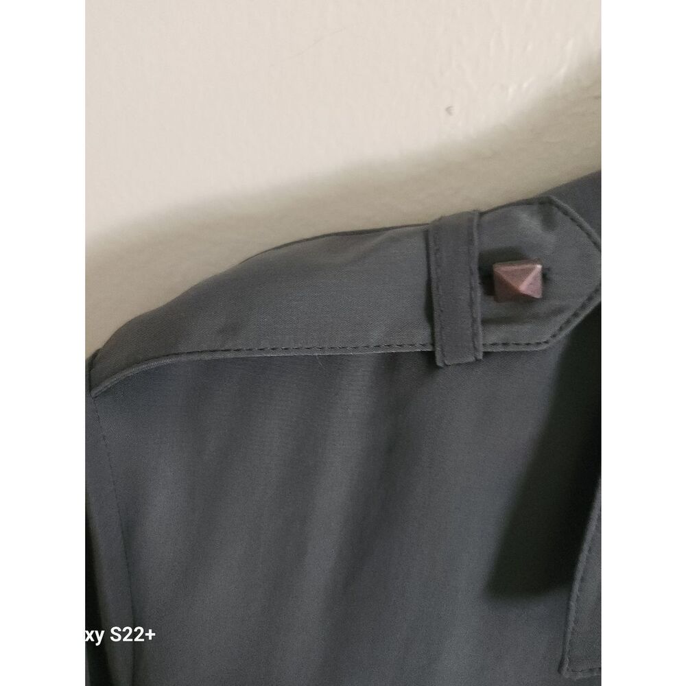 U52 Rock & Republic shirt Olive Green w square metal buttons & roll tab sleeves - Picture 7 of 16